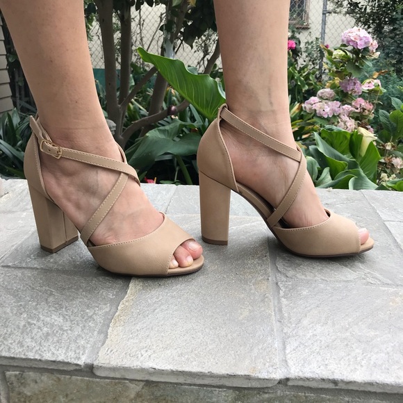 New Open CrissCross chunky last one make offer! - Picture 2 of 8